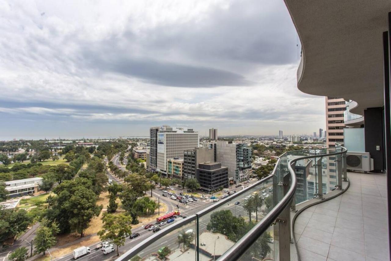 Readyset Apartments At Emerald メルボルン エクステリア 写真