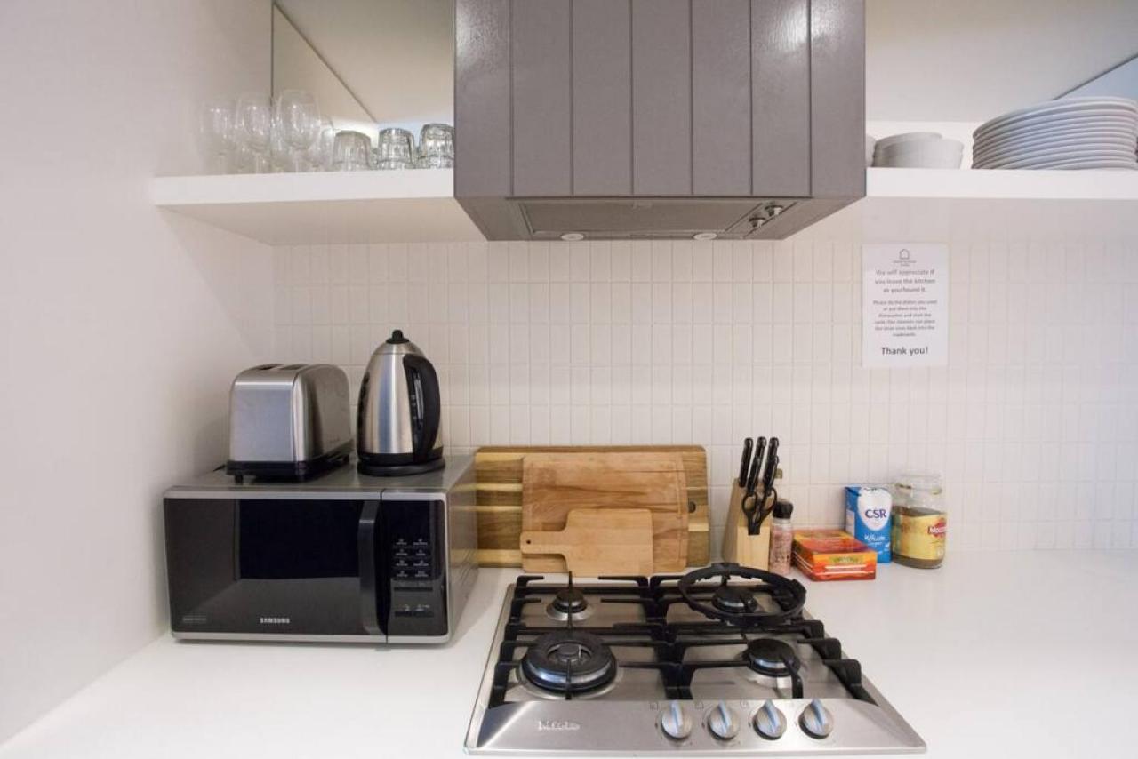 Readyset Apartments At Emerald メルボルン エクステリア 写真