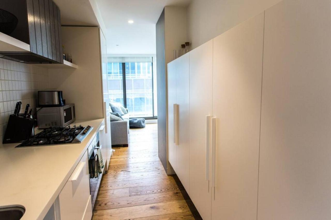 Readyset Apartments At Emerald メルボルン エクステリア 写真