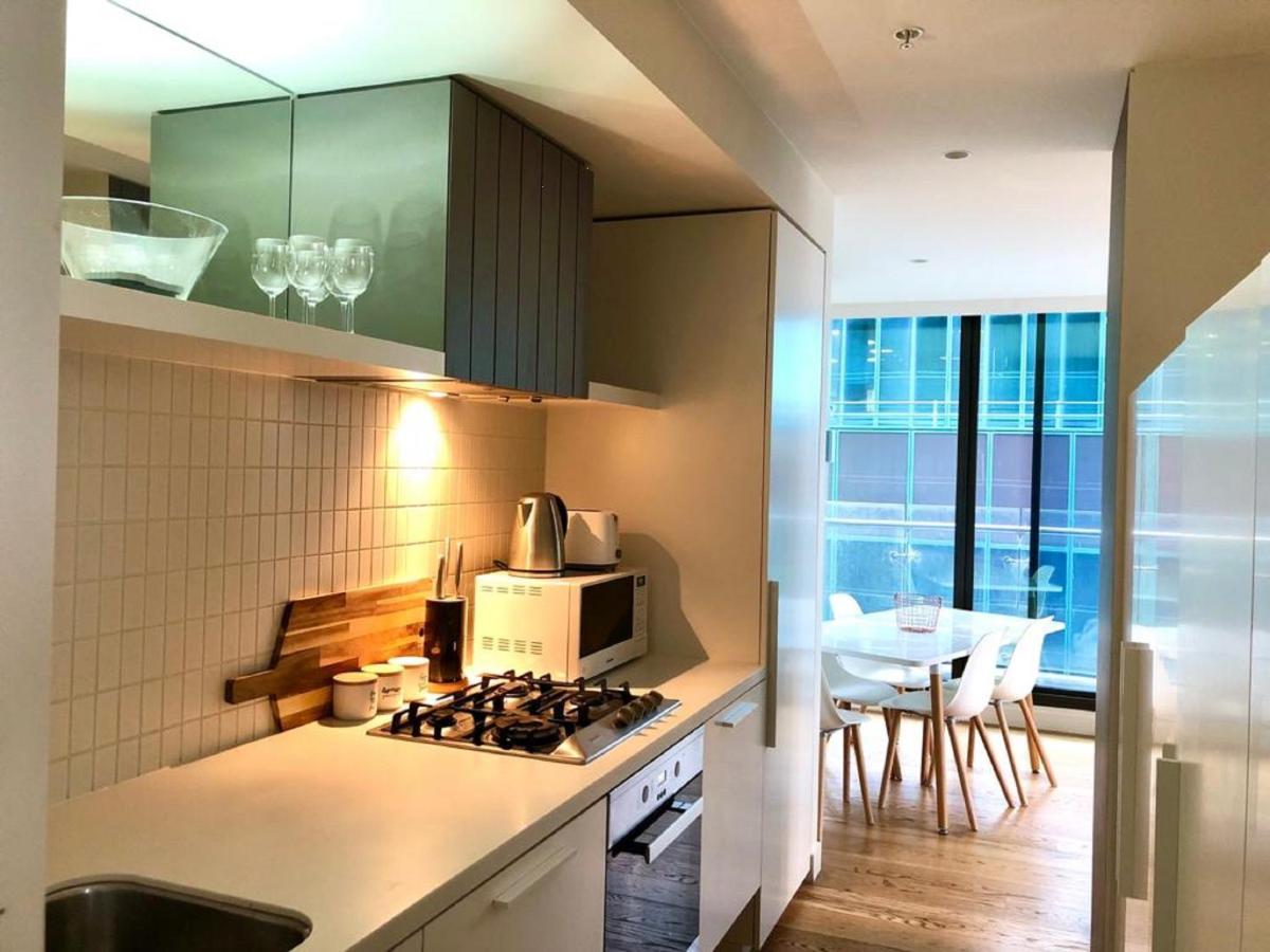 Readyset Apartments At Emerald メルボルン エクステリア 写真