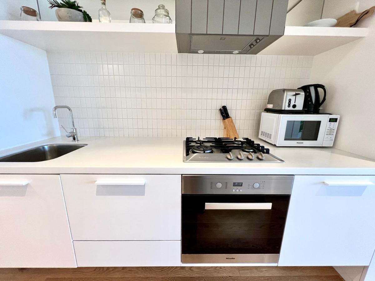 Readyset Apartments At Emerald メルボルン エクステリア 写真