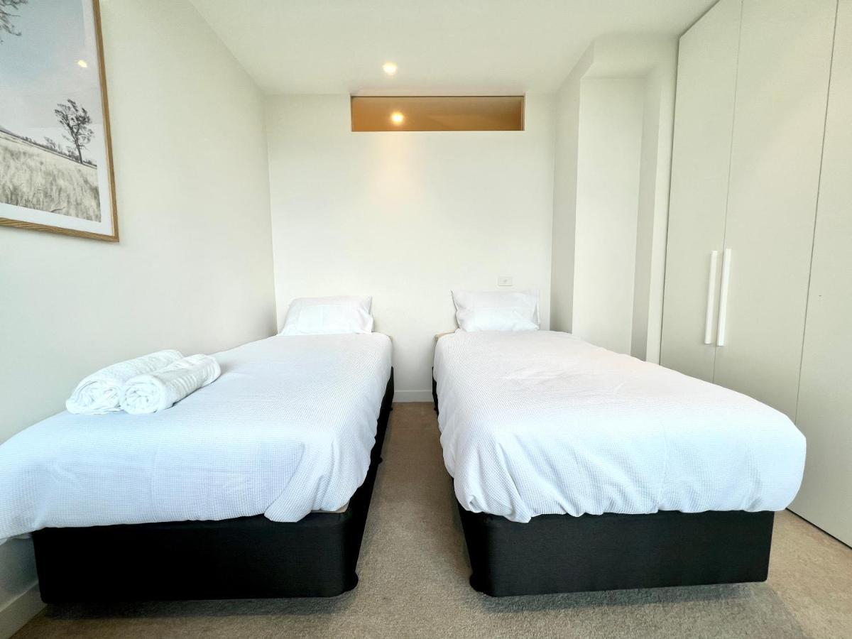 Readyset Apartments At Emerald メルボルン エクステリア 写真